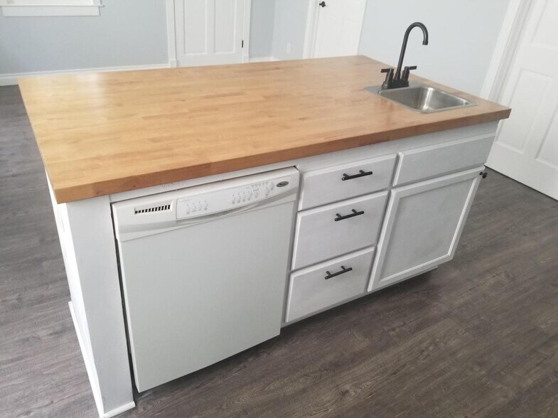 Building Photo - 1923 Pennsylvania Ave