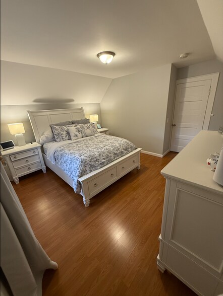 Bedroom #3 - 100 Lincoln St