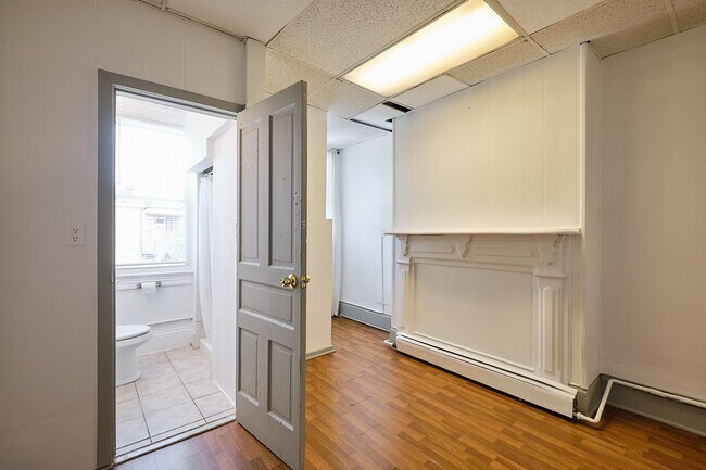 Building Photo - 611 Florida Ave NW