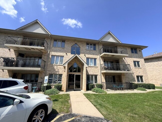 Building Photo - 5150 Shadow Creek Dr