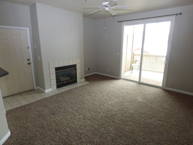 Building Photo - 1641 W Canal Cir