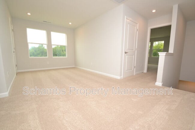 Building Photo - 1226 Bessie Ct