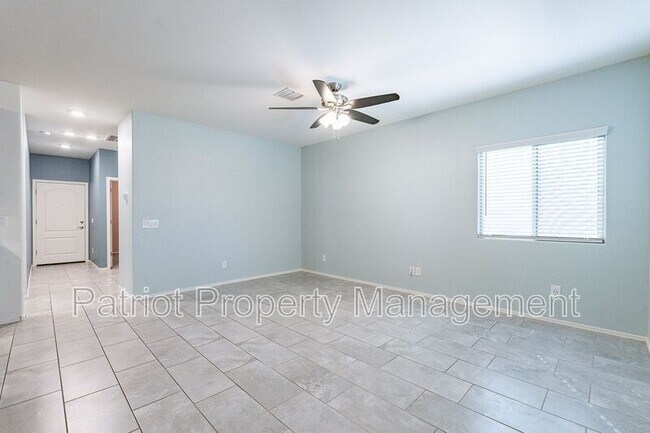 Building Photo - 8816 S 41st Dr