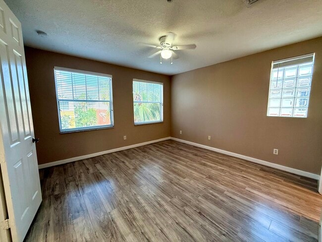 Building Photo - 810 Marina Del Ray Ln