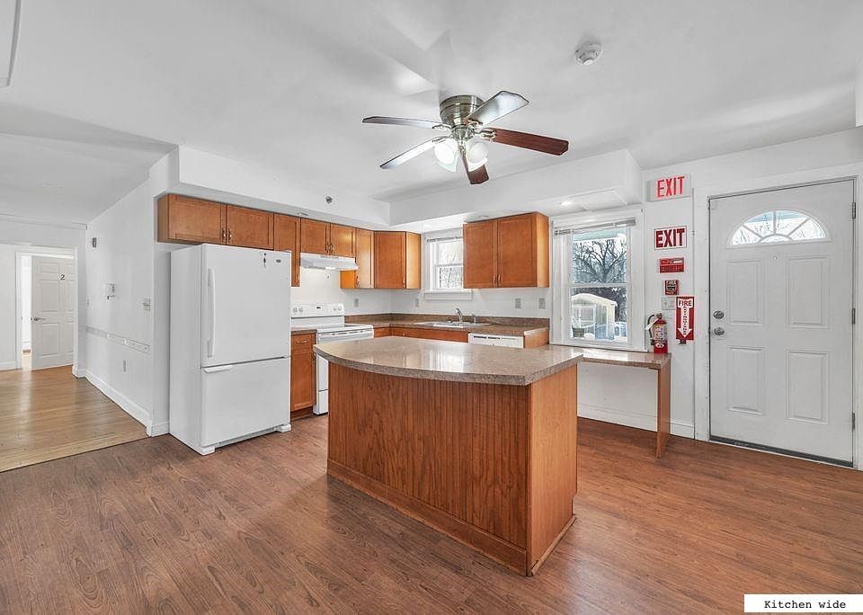 kitchen - 153 Hunting Lodge Rd