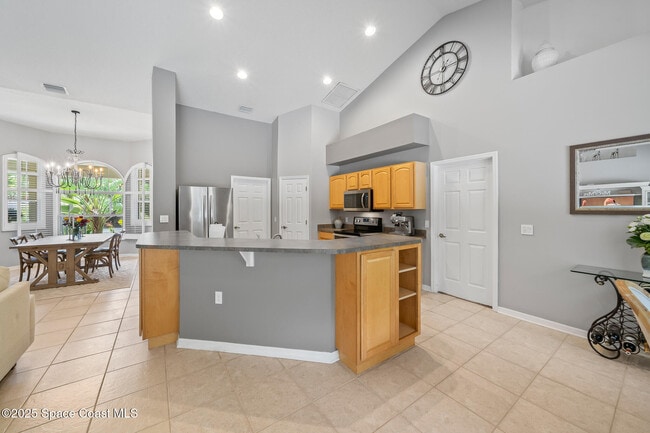 Building Photo - 3828 S Tropical Trail