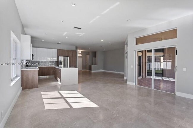 Building Photo - 1236 Meadows Blvd