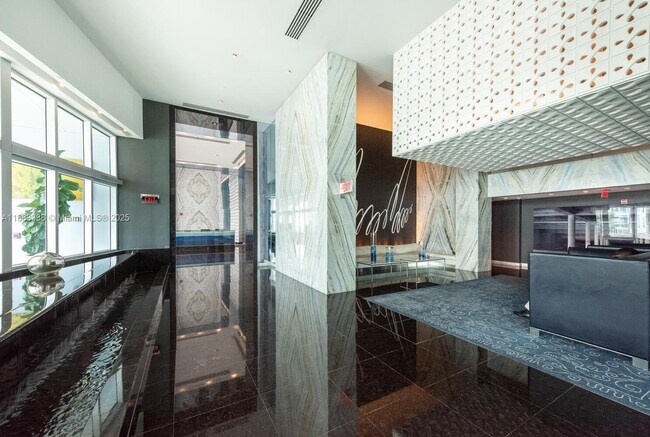 Building Photo - 325 S Biscayne Blvd