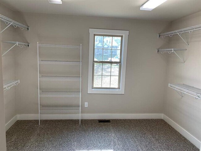 Building Photo - 340 Cumberland Ridge Ct