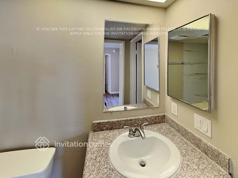 Building Photo - 3844 W Acapulco Ln