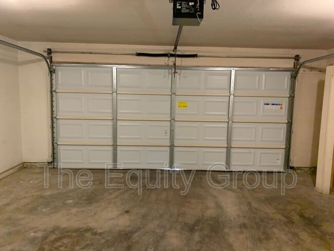 Building Photo - 4845 W Cypress Ave