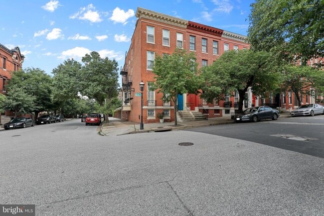 Building Photo - 1435 Bolton St