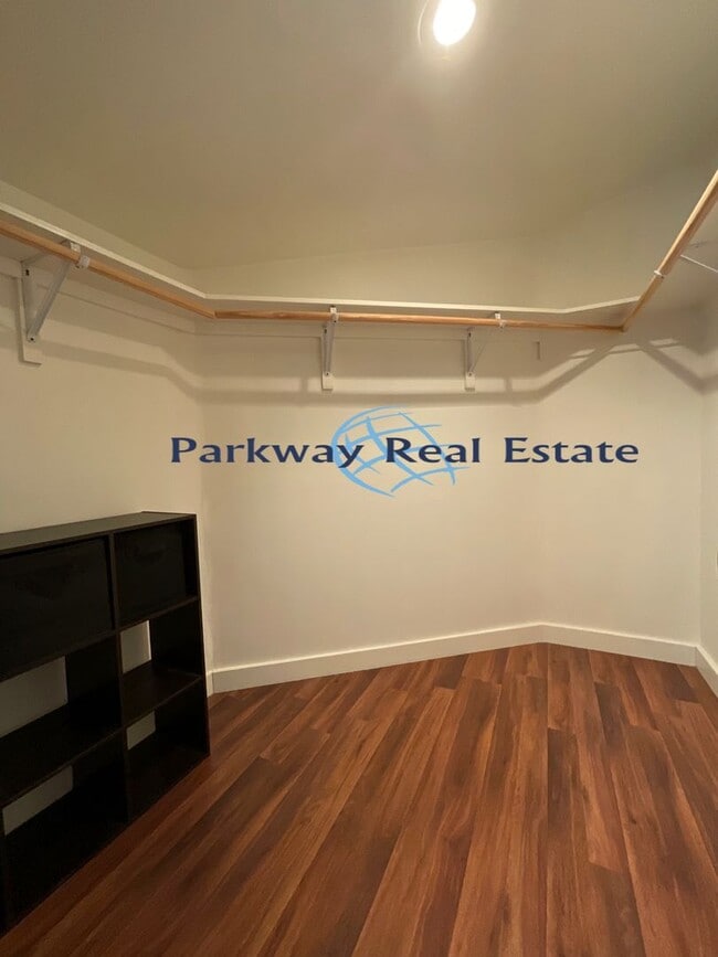 Building Photo - Charming 3 Bedroom House in East Alpine