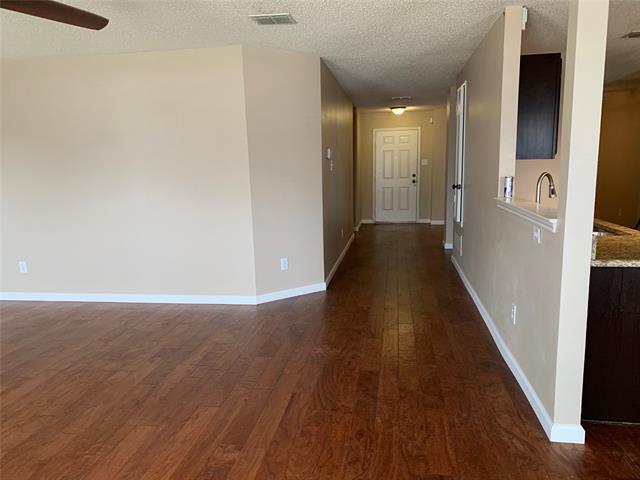 Building Photo - 1472 Stewart Dr