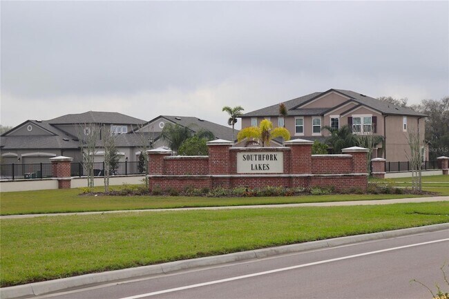 Building Photo - 11415 Acacia Grove Ln