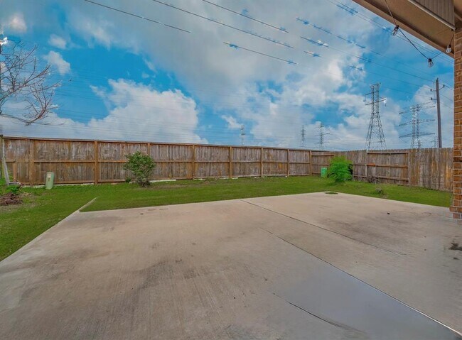 Building Photo - 4942 Thunder Creek Ln