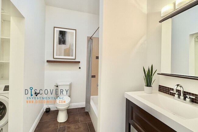 Building Photo - Modern One Bedroom Condo in Prescott
