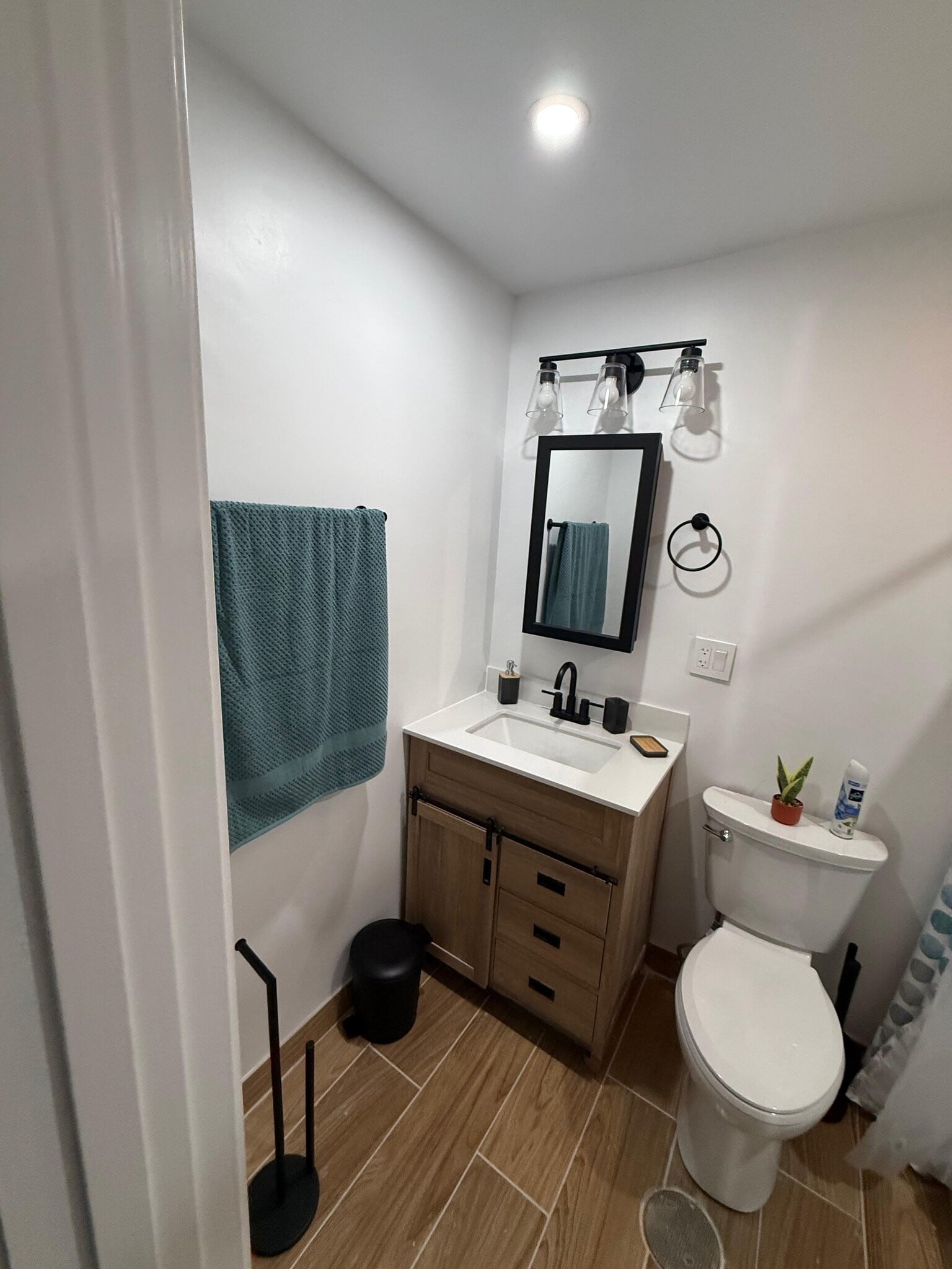 Building Photo - 55 N Belgian Rd