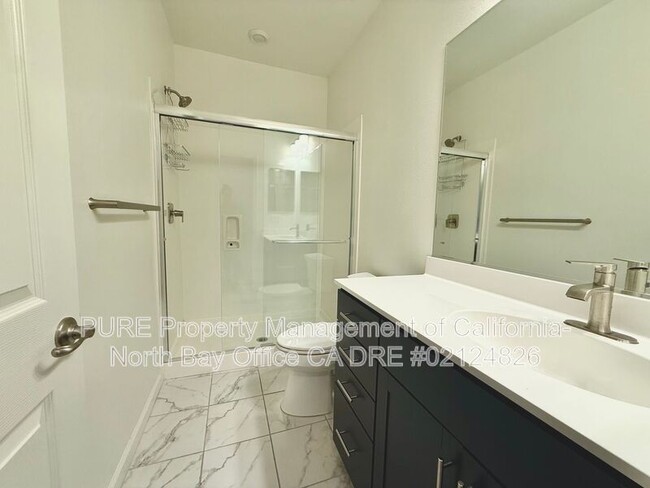 Building Photo - 6 Jasper Ct