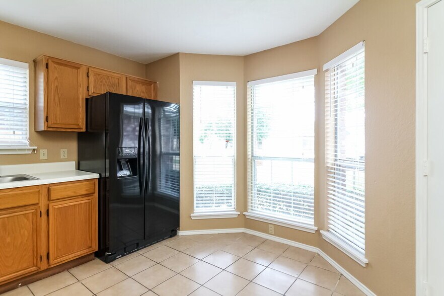 Building Photo - 3612 Garden Springs Dr