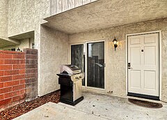 Building Photo - 964 W Lamark Ln