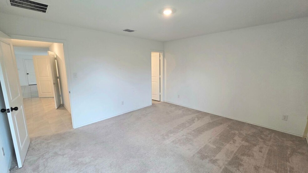 Building Photo - 1580 Forge Pond Ln