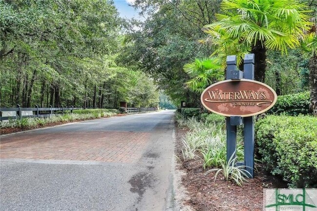 Building Photo - 157 Lower Creek Dr