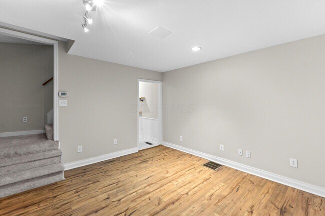 Building Photo - 1369 City Park Ave
