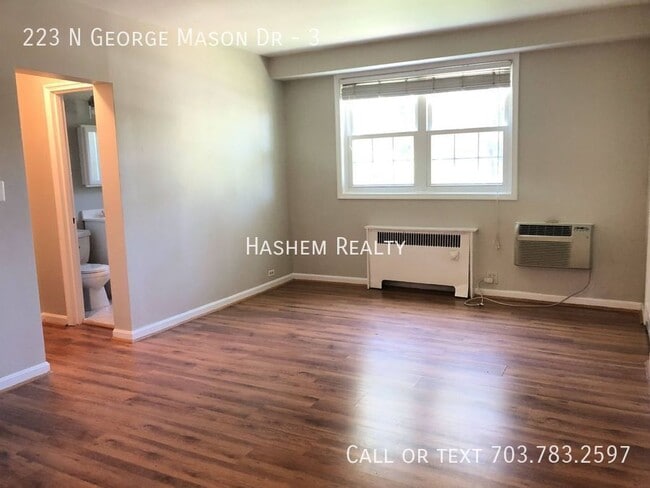 Building Photo - 223 N George Mason Dr