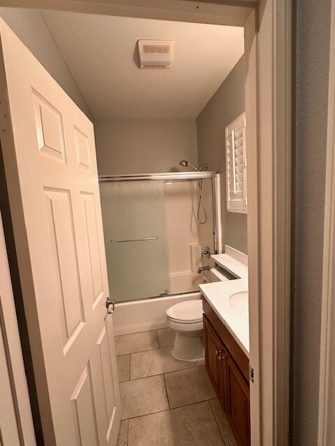 Building Photo - 2634 Bellezza Dr