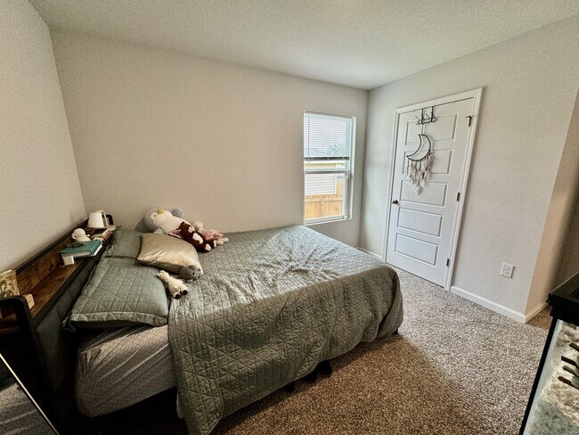 Building Photo - 6169 Native Dancer Wy