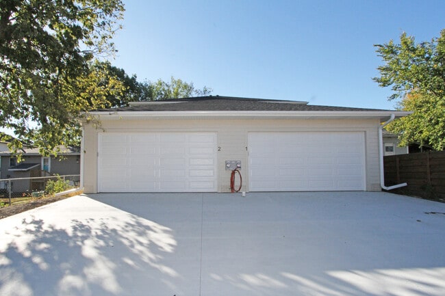 Building Photo - 5226 Bancroft Ave