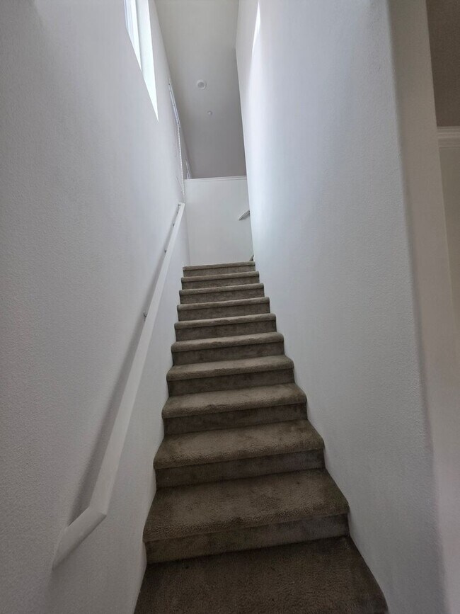 Building Photo - Spacious 5BR + Loft in Hamptons Village – Studio Suite, New HVAC, EV Charging