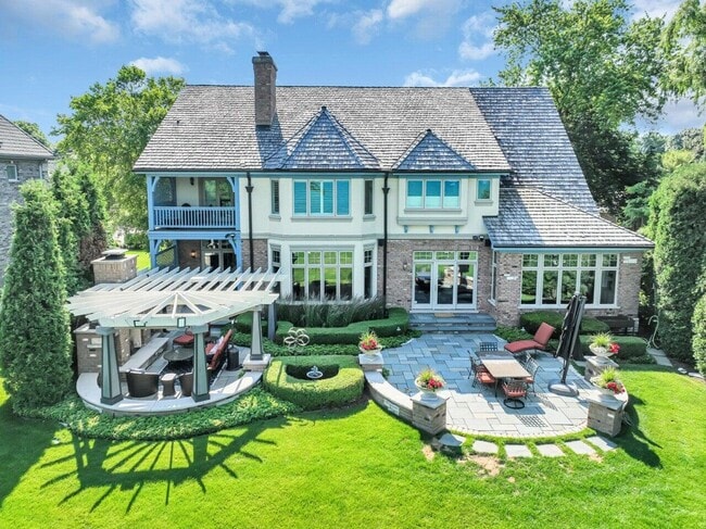 Building Photo - 106 Michigan Ct