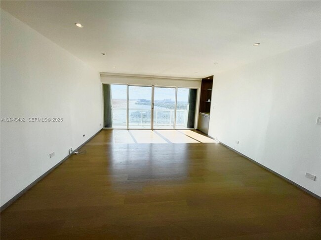 Building Photo - 2451 Brickell Ave