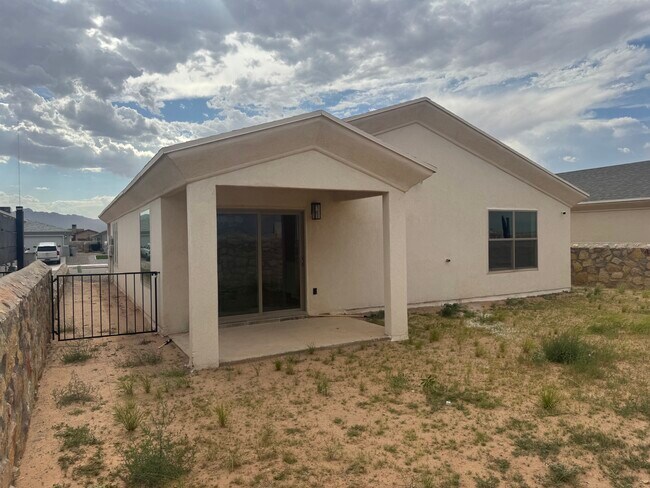 Building Photo - 12528 Polo Norte Dr