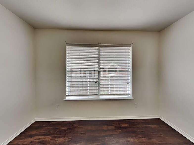 Building Photo - 6116 Brookknoll Dr
