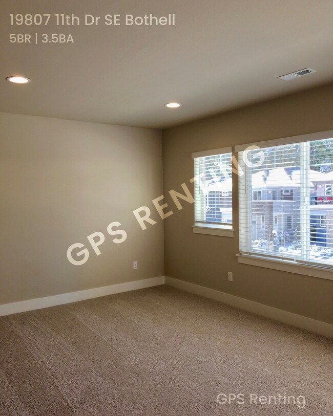 Building Photo - 19807 11th Dr SE