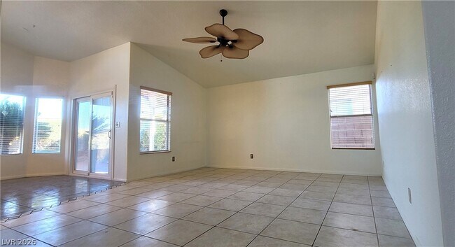 Building Photo - 2632 Ironside Dr
