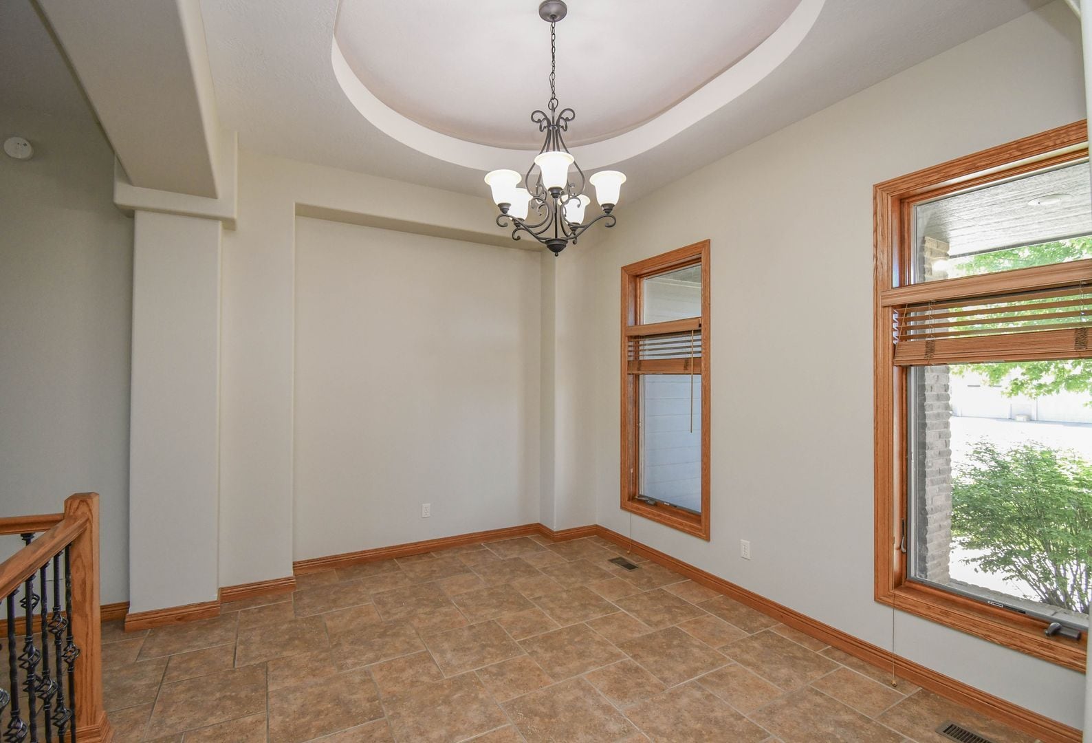 Building Photo - 1004 W La Quinta St