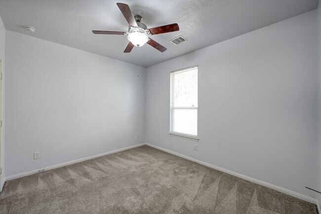 Building Photo - 30819 Lavender Trace Dr