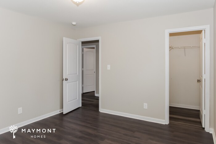 Building Photo - 321 Counter Point Dr