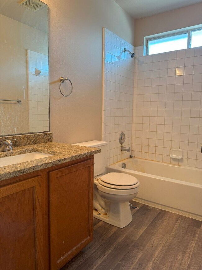 Building Photo - 9061 Clearwood Pth