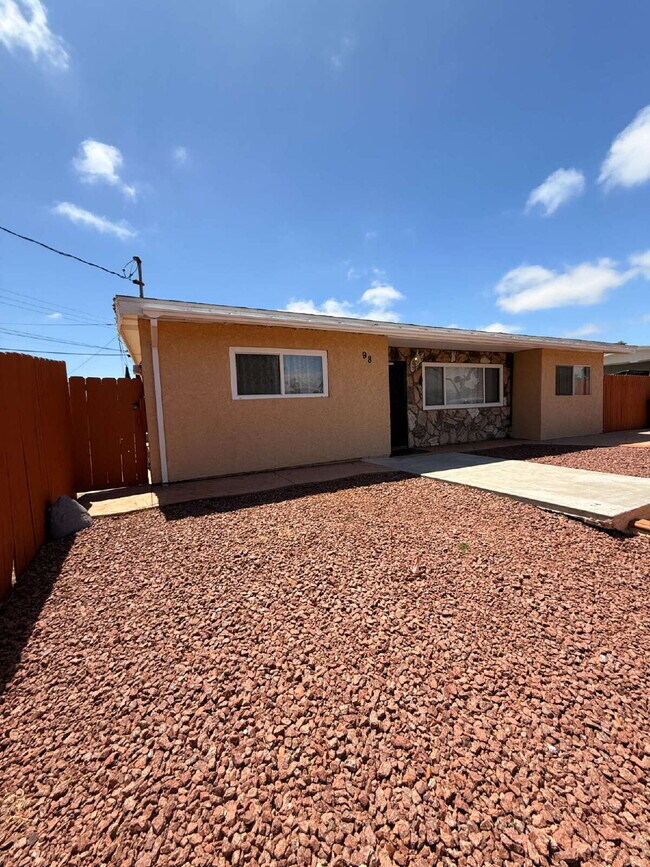 Building Photo - $3,200 - 3 Bed / 1 Bath House in Chula Vista with a Large Yard!