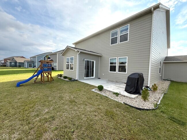 Building Photo - 2079 Dixon Crk Dr