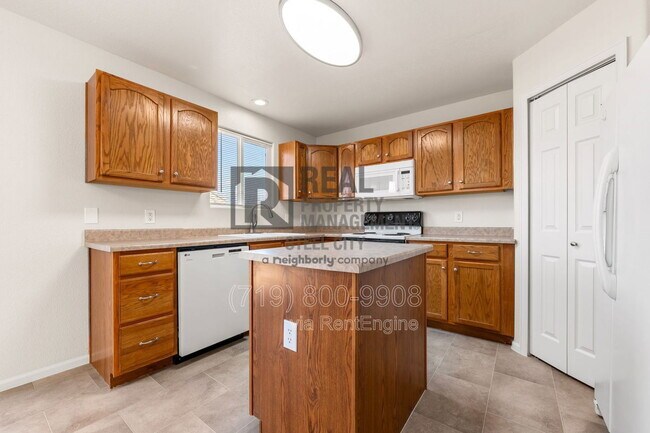 Building Photo - 5085 Tabor Lane