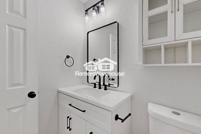 Building Photo - Haslet New Listing Completely Refreshed