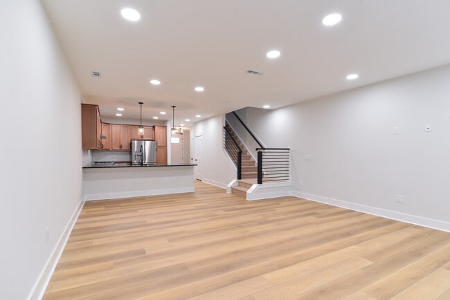 Building Photo - 4093 Elk Crk Ln