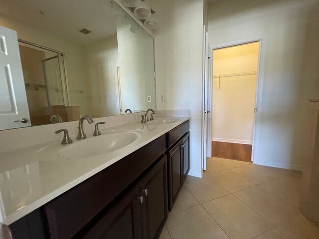 Building Photo - ANNUAL RENTAL - MIRASOL AT COCONUT POINT 3 BED/2 BATH WITH GARAGE