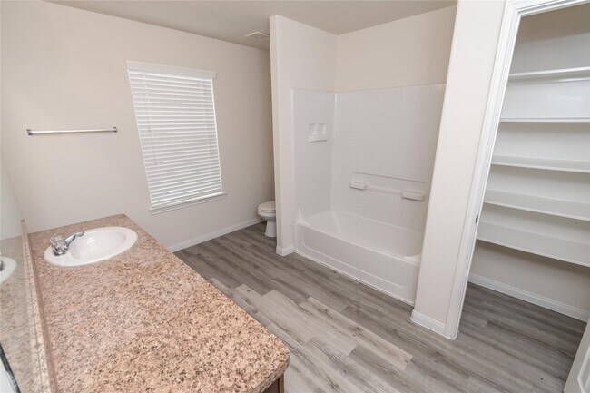 Building Photo - 21722 Martin Grove Ct